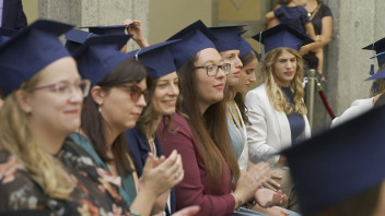 Von der Uni an die Grundschule:  TV-Doku zeichnet den Weg nach