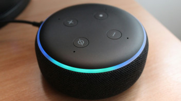 Se Alexa non parla il dialetto: IA e diversità linguistica, le sfide aperte