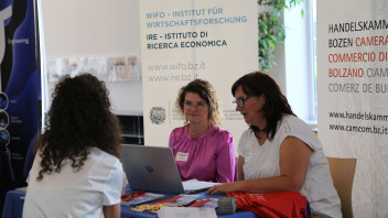 Career Fair 2023. Rund 400 Teilnehmer:innen auf der unibz-Karrieremesse