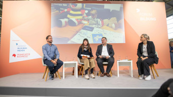Einblicke in Südtiroler Kleinschulen auf Frankfurter Buchmesse
