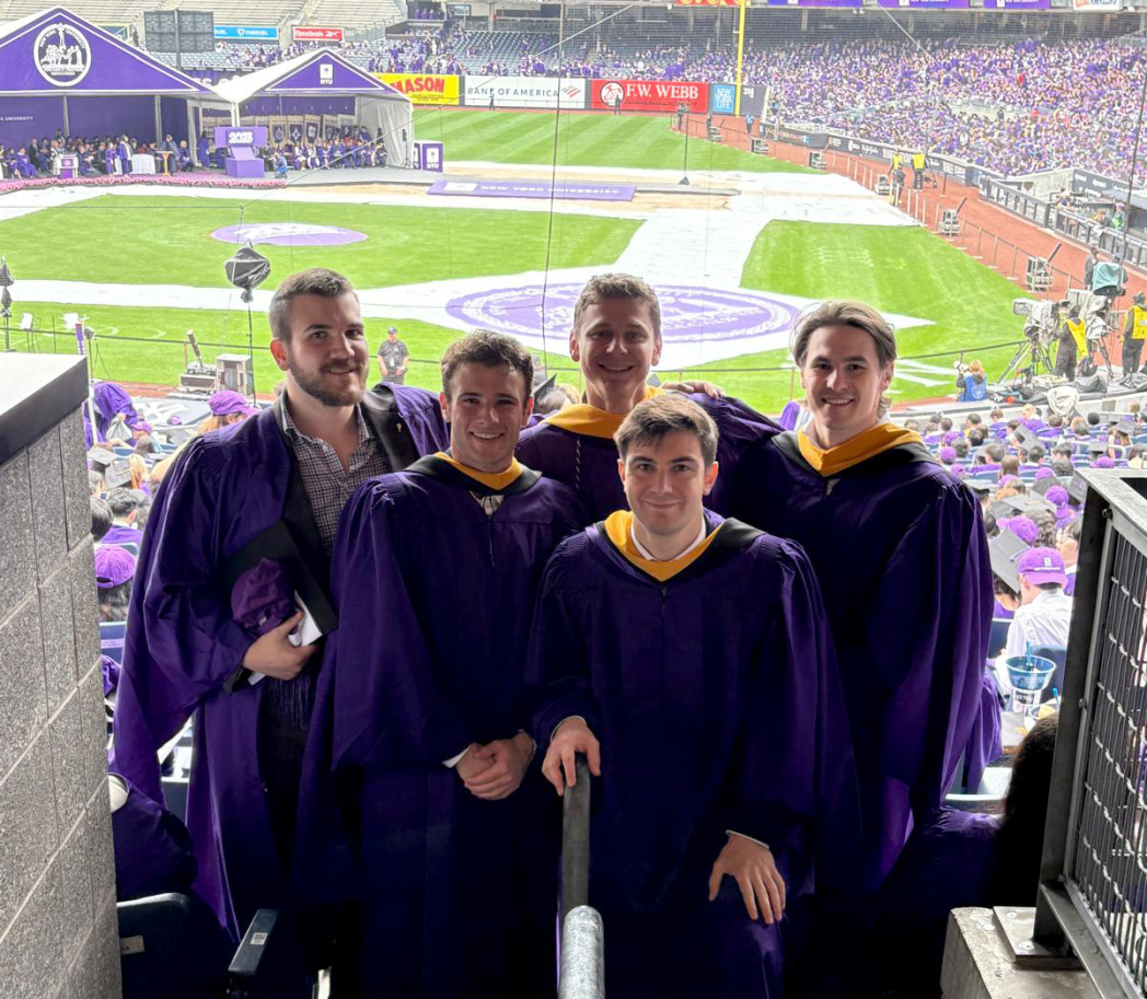 The long-awaited day. The ceremony at Yankee Stadium with classmates. Foto: private
