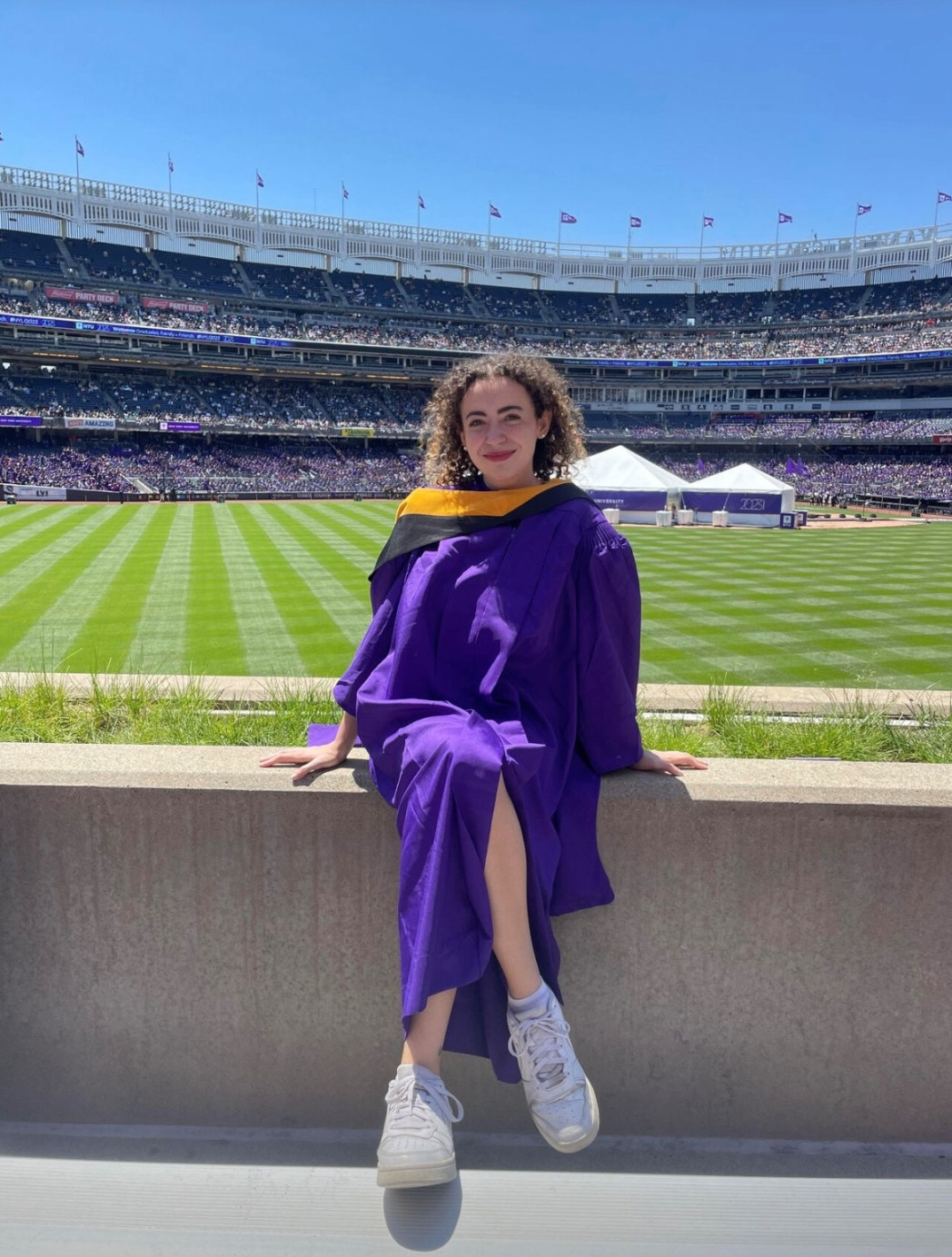 Alice Serafini, il giorno della consegna dei diplomi, nello Yankee Stadium. Foto: privata