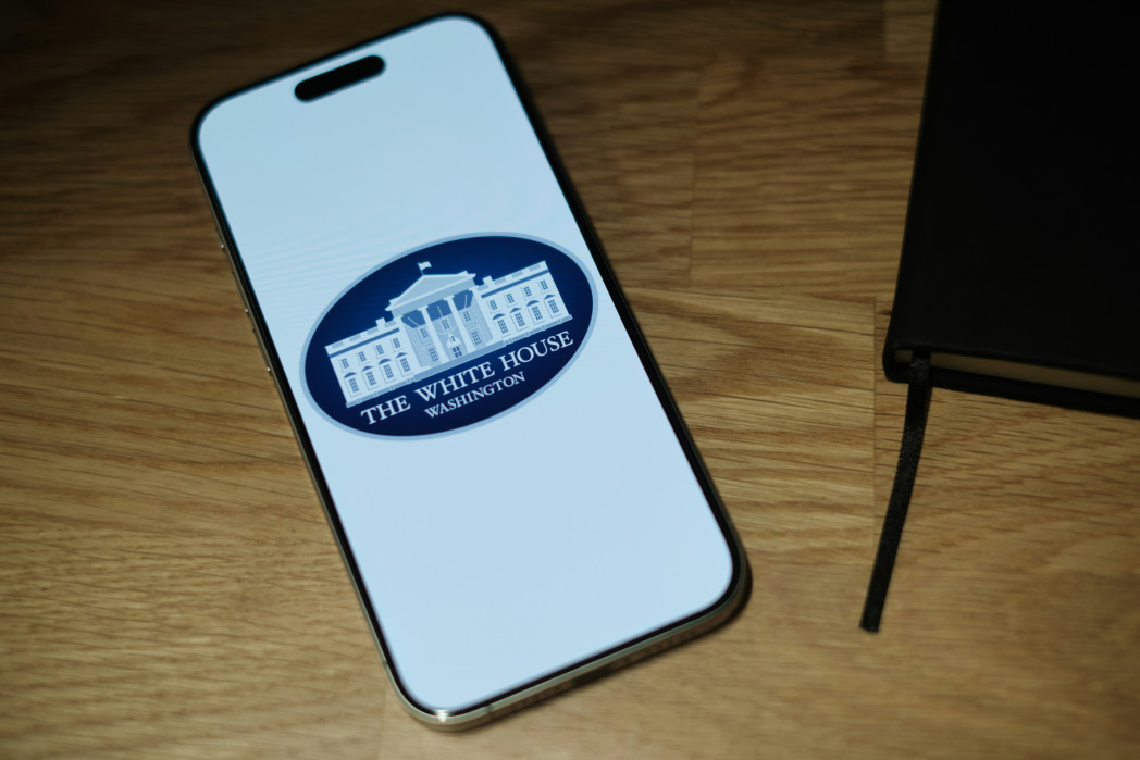 Nelle elezioni USA, i media tradizionali sembrano aver perso importanza a favore dei social. Foto: appshunter.io su Unsplash