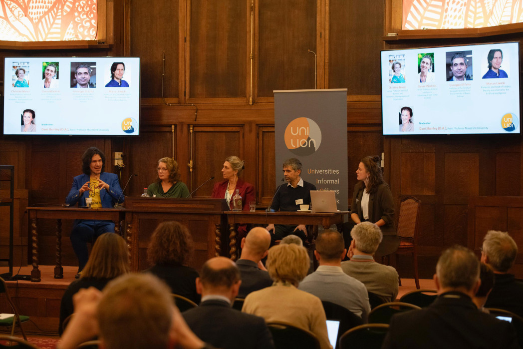 Prof. Giuseppe Di Fatta taking part in the morning session dedicated to AI. Foto: unibz