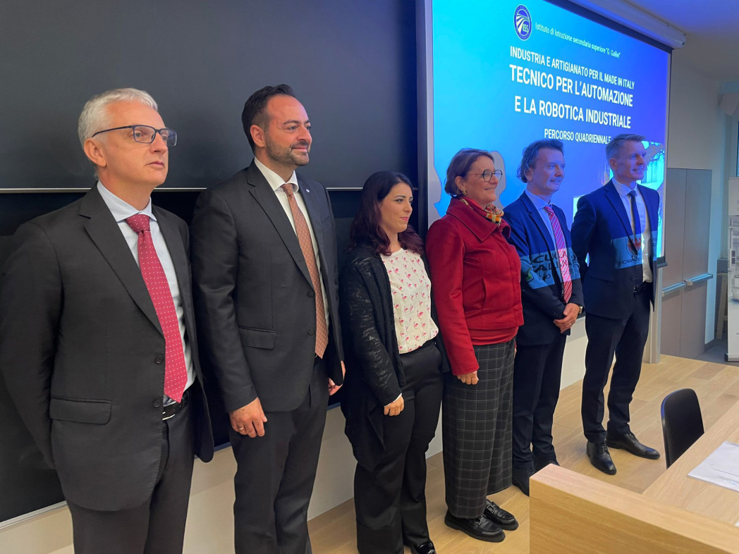 Da sinistra a destra: Andrea Gasparella, Marco Galileo, Sara Tosi, Paola Burzacca, Vincenzo Gullotta e Ulrich Stofner. Foto: GNews