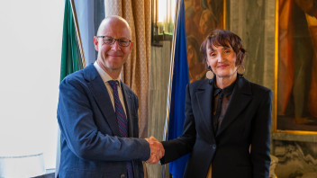 Incontro con il Commissariato del Governo. Rafforzare la collaborazione 