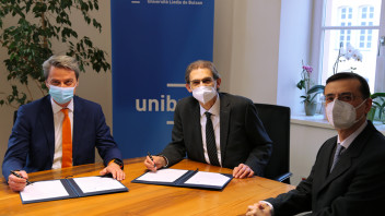 Un anno di master a New York per quattro studenti di unibz grazie a Banca Popolare Volksbank