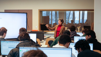 Più vicini alle materie scientifiche con la unibz STEM School