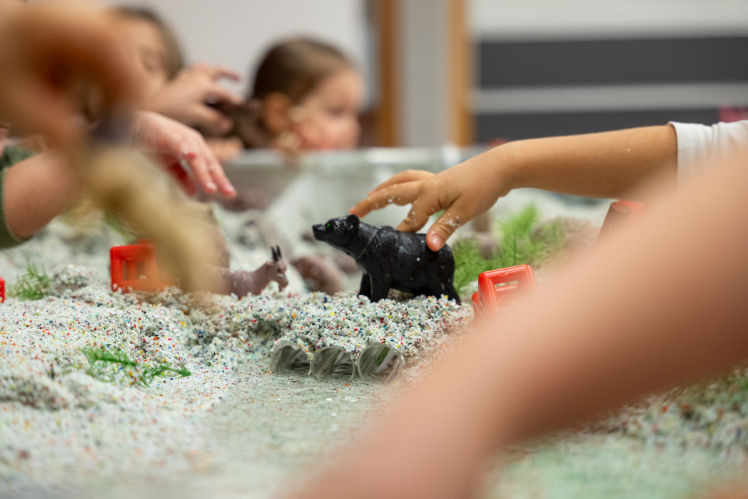 I bambini impegnati nelle attività del "Progetto Fiume".