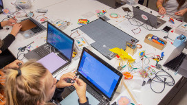 Treffen der FabLabs: Do it yourself, do it together