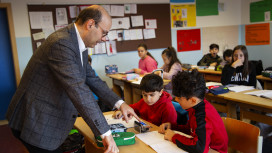 Un nuovo modo di raccontare la scienza. Il progetto AT-NE-ST nelle scuole di Bolzano 