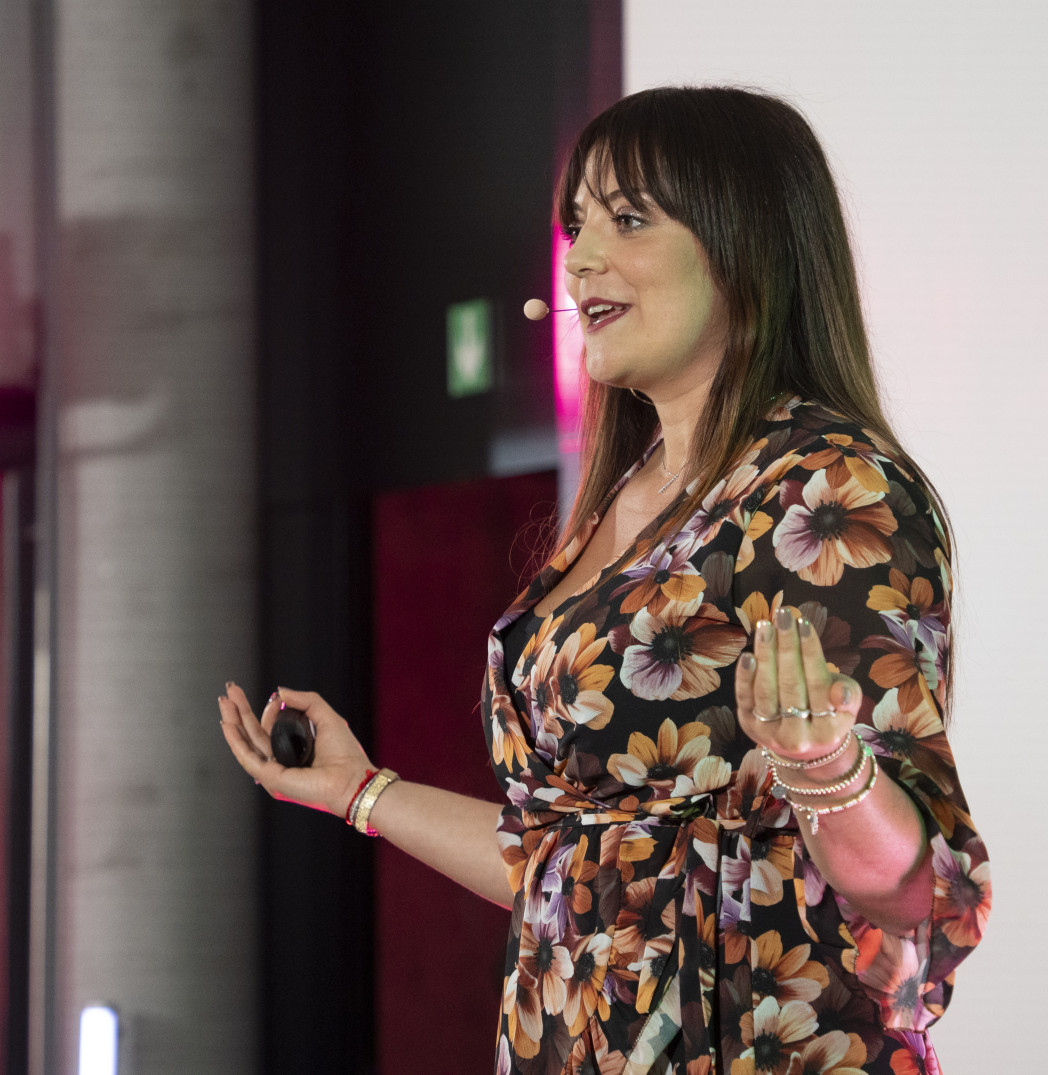 Giada Cattelan durante la sua presentazione. Foto: Claudia Corrent | NOI Techpark